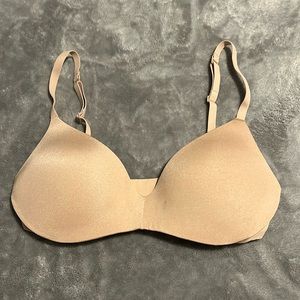 SOLDSKIMS  lightly padded nude bra
